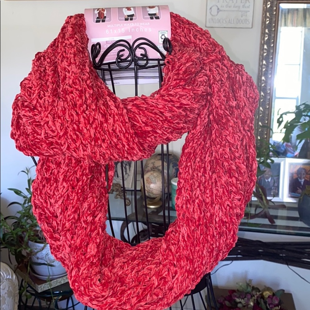 Pink Infinity WOMEN Scarf NWT